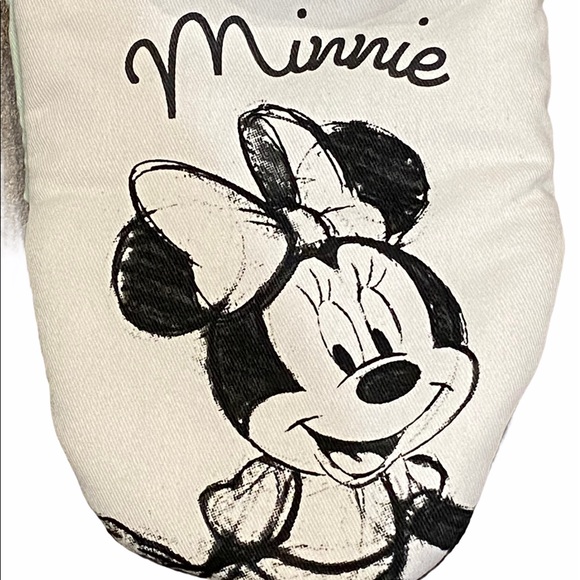 Disney Mickey and Minnie mini mitts - Picture 4 of 7